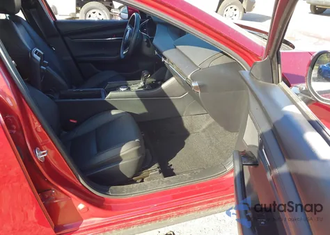 2025 Mazda Mazda3 2.5 S Preferred from USA, damaged, VIN 3MZBPACM5SM465895